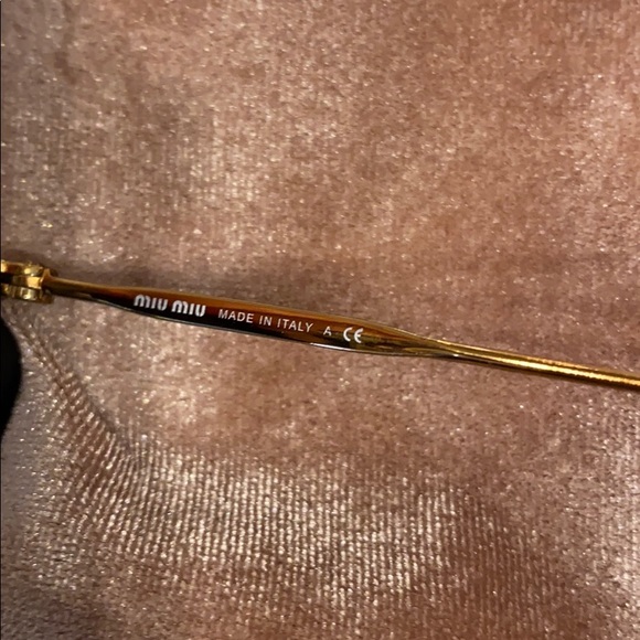 Sunglasses - Picture 5 of 7